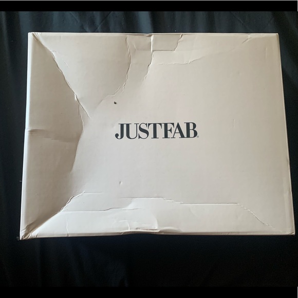 White — square toe sandle heels - Picture 2 of 9